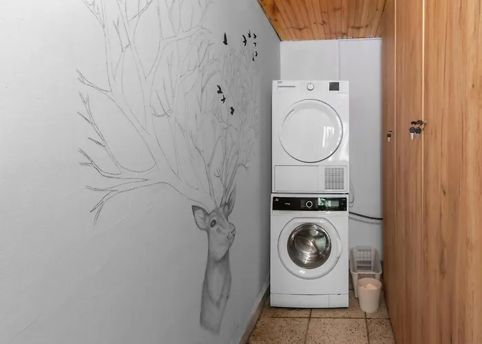 2 Bedroom Pet Friendly In Breze Дом отдыха