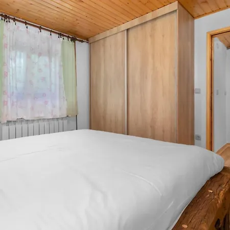 2 Bedroom Pet Friendly In * Breza